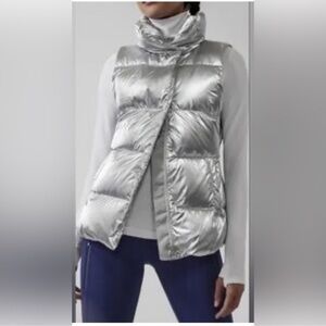 EUC Athleta Downtown Silver Puffer Vest